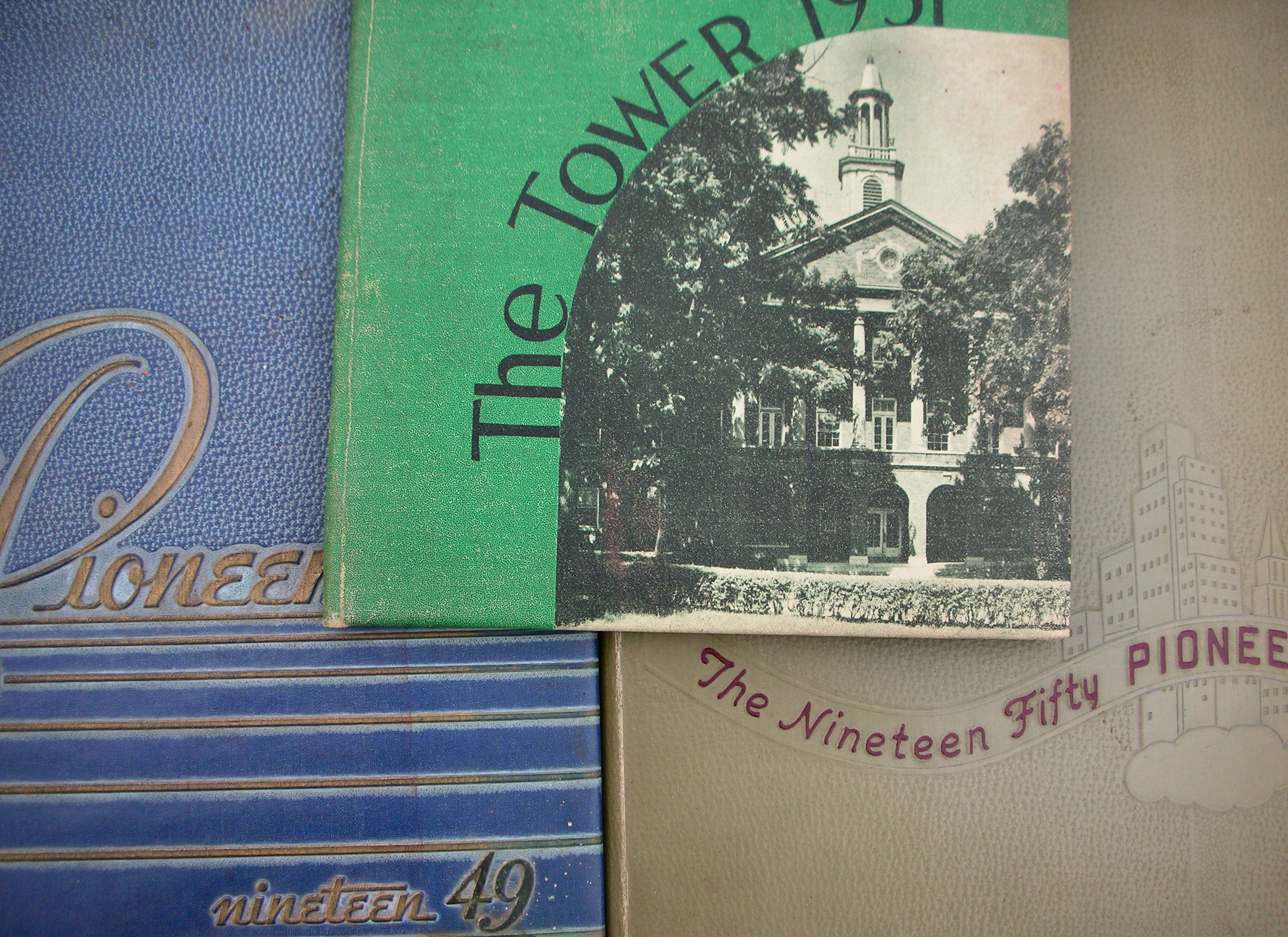 Browse Millions of Yearbooks!